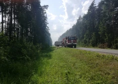 Šobrīd pietiek ar vienu dzirksteli, lai mežā izceltos postošs ugunsgrēks, brīdina VUGD