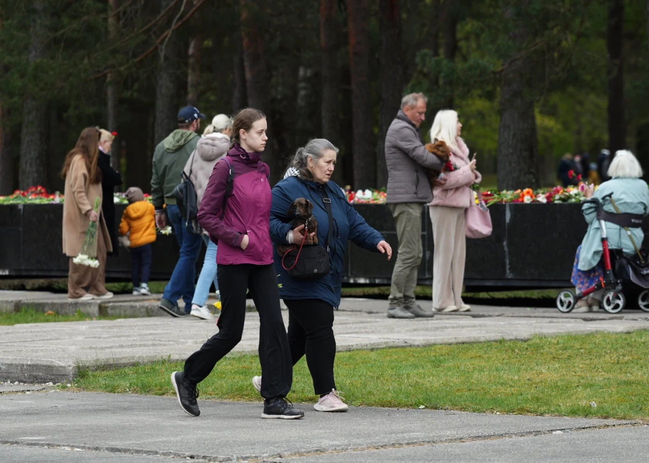 Latvia Confronts Echoes of War on May 9th Amidst Tensions — image 3