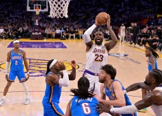 “Thunder” pārspēj “Lakers” un nonāk uzvaras attālumā no Rietumu konferences fināla