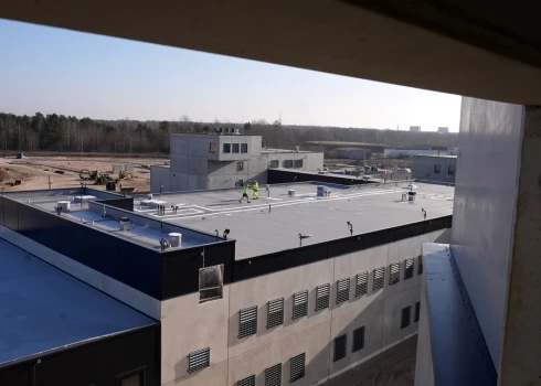 В Латвии недавно открыли новую большую тюрьму - в Лиепае. Власти что-то знают?