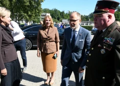Эвика Силиня потребовала отставки министра обороны Спрудса