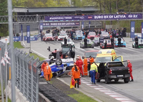 Eiropas rallijkrosa čempionāta pirmais posms Biķernieku trasē bija dramatisku situāciju bagāts.