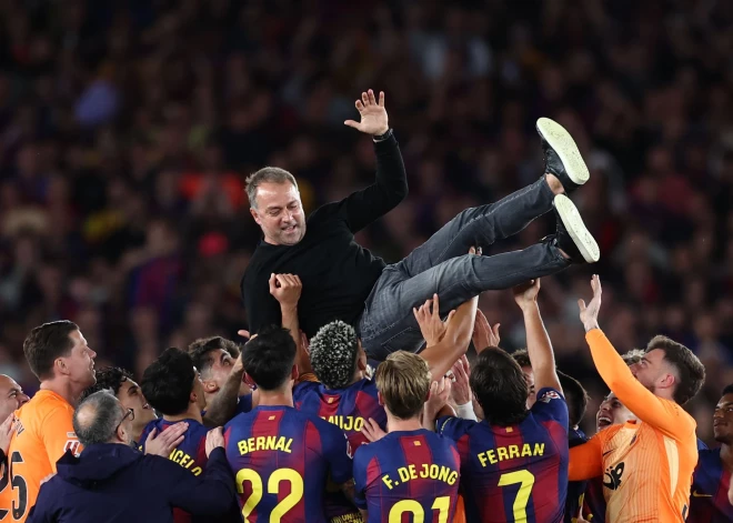 "Barcelona" neatstāj cerības "Real", nosargājot Spānijas čempiontitulu un remdējot trenera sēras