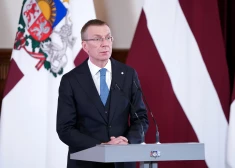 Jāļauj partijām "nolaist tvaiku" – Rinkēvičs komentē valdības krīzi un jauna aizsardzības ministra meklējumus