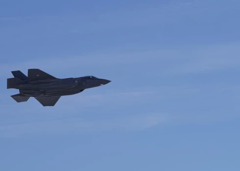 Iepriekšējos gados iedzīvotāji pauduši bažas par NATO lidmašīnu radītajiem trokšņiem.