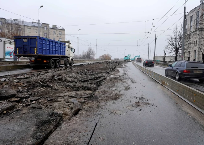 Жителей одного из районов Риги ждут беспокойные ночи - строят веломаршрут до Улброки