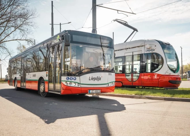 Liepājā sākta pakāpeniska autobusu vizuālā izskata pārveide uz pilsētas vienoto identitāti