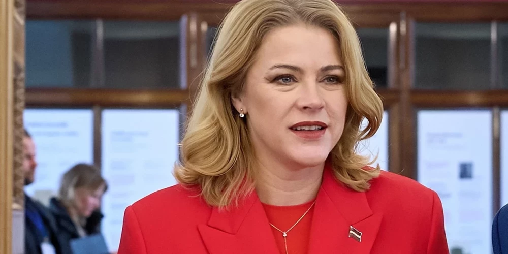 Премьер-министр Латвии Эвика Силиня рассказала, что однажды услышала голос Бога.