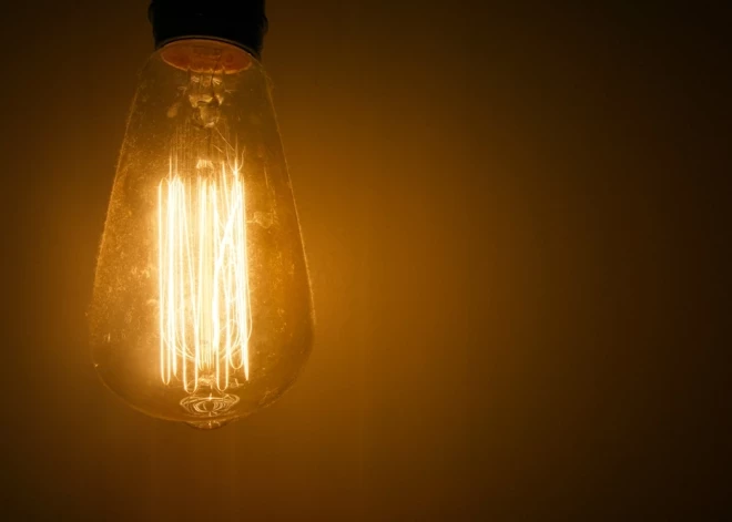 Elektrība Latvijā aprīlī kļuvusi par ceturtdaļu lētāka