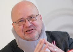 Valdība jau trešo reizi atliek Valkas novada finanšu situācijas izvērtēšanu