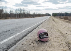 Trīs smagi motocikla negadījumi vienas diennakts laikā – NMPD brīdina par ekipējuma nozīmi