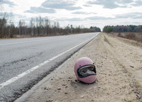 Trīs smagi motocikla negadījumi vienas diennakts laikā. 