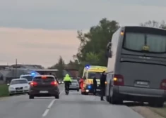 Bauskas novada traģēdija aktualizē bīstamu robu Latvijas ceļu satiksmes drošībā: iesniedz iniciatīvu bērnu aizsardzībai pie "skolēnu autobusiem"