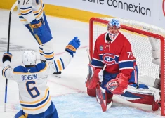 VIDEO: Bufalo "Sabres" ar kurioziem vārtiem izlīdzina sēriju NHL izslēgšanas spēlēs