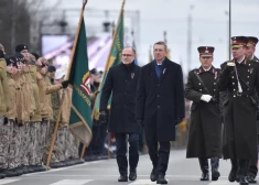 Valsts prezidents Edgars Rinkēvičs vairākām militārpersonām piešķīris augstāku dienesta pakāpi