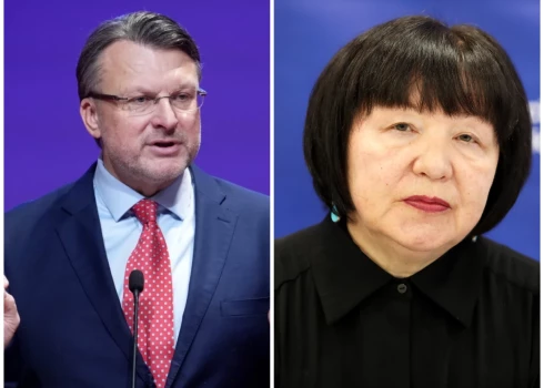 Politiķis Ainārs Šlesers publiski atvainojies publicistei Liānai Langai.