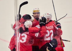 Latvijas pirmajai pretiniecei pasaules čempionātā sastāvā NHL zvaigznes un Balcera komandas biedri