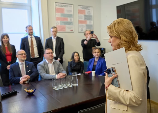Politologs neizslēdz JV un “Progresīvo” izlīgumu, bet valdības nākotni sauc par nestabilu
