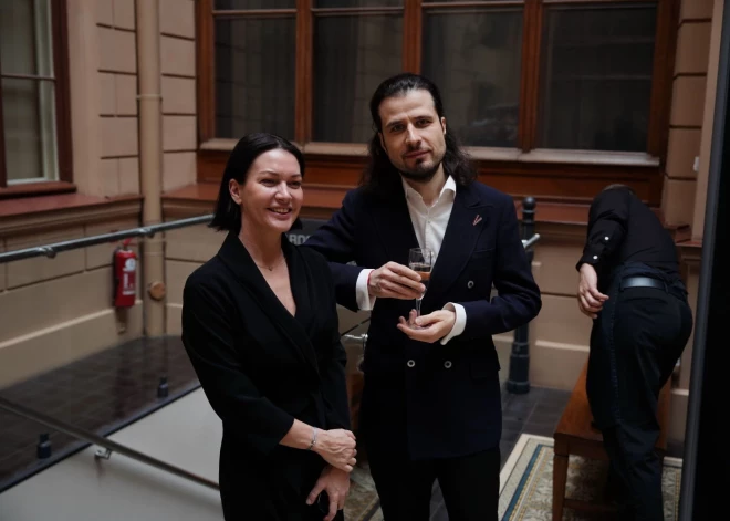 Rīgā godināti “Baltijas balvas” laureāti mākslā, zinātnē un arhitektūrā.