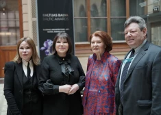 FOTO: mākslas muzejā “Rīgas birža” pasniegtas “Baltijas balvas”