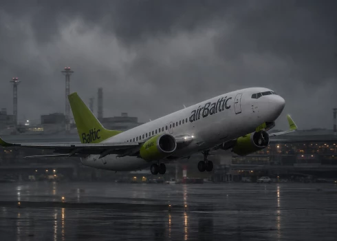 airBaltic штормит.