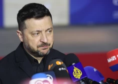 Zelenskis: Krievija veikusi vienu no masīvākajiem dronu triecieniem pret Ukrainu