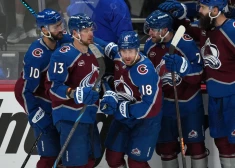 "Avalanche" atspēlē trīs vārtu deficītu un iekļūst NHL Rietumu konferences finālā