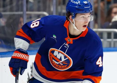 Ņujorkas "Islanders" aizsargs Metjū Šeifers šajā sezonā izcēlās ar 23 vārtu guvumiem.