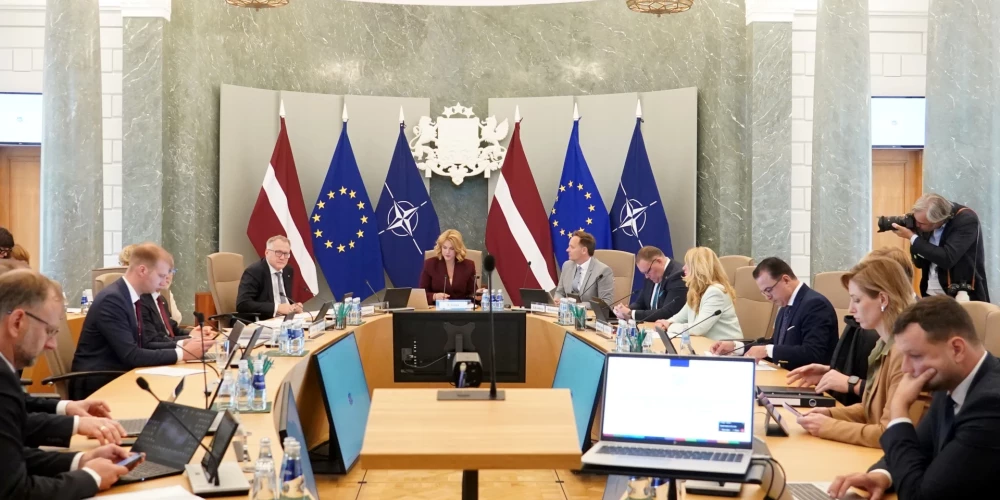 Valdība pildīs pienākumus līdz jauna Ministru kabineta apstiprināšanai.