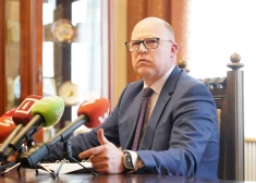 Kriminālprocess tā dēvētajā kokrūpnieku lietā sākts pret desmit personām: ģenerālprokurors atklāj iesaistīto vārdus