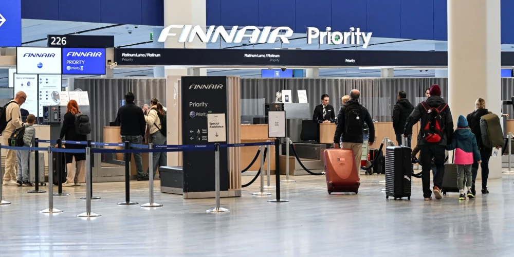 Dronu apdraudējuma dēļ Helsinku lidosta īslaicīgi aptur darbu.