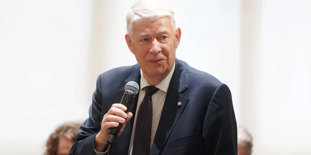 Валдис Затлерс высказался о падении правительства Силини.
