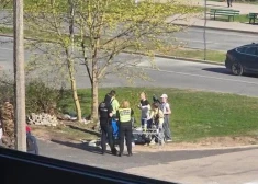 Bērnu bizness – cik droši un legāli nepilngadīgajiem ir tirgot dzērienus stendos?