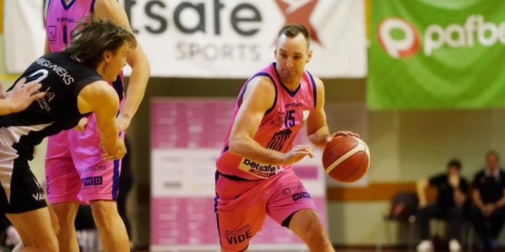  Latvijas basketbolists Uģis Pinete.