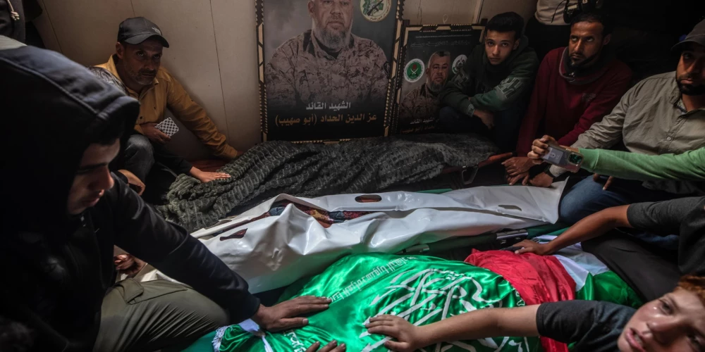 Likvidētā Izedīna al Hadada bēres (foto: Scanpix / EPA)