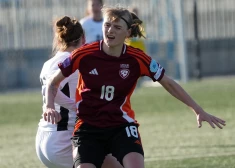 Santa Sanija Vuškāne ar Katovices GKS izcīna Polijas kausu futbolā, finālā apbēdinot Latvijas Gada futbolisti Karlīnu Miksoni