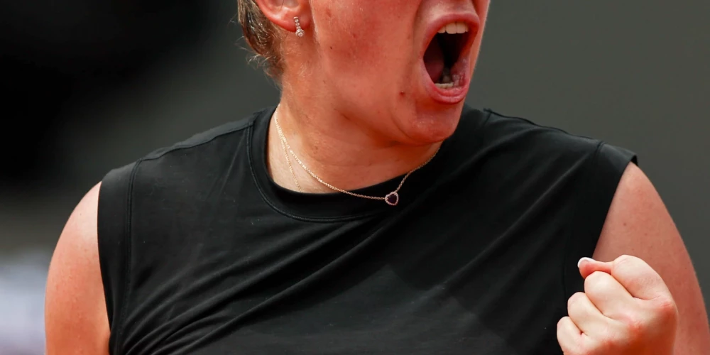 Aļona Ostapenko pēc uzvarētas spēles izvēlējās nepaspiest roku Krievijas sportistei.