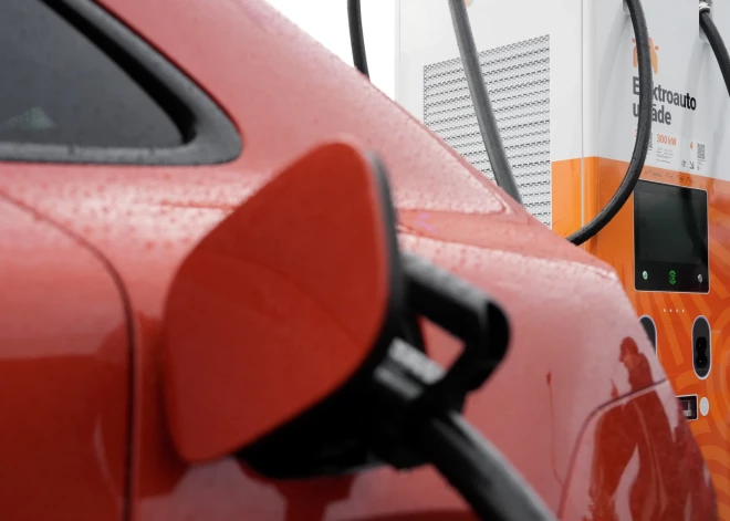 Palielinājies Latvijā reģistrēto jauno elektroauto skaits