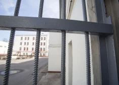 Par noziedzīgi iegūtu līdzekļu legalizēšanu 1,1 miljona eiro apmērā piespriež piecu gadu cietumsodu
