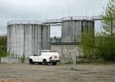 После удара дронов нефтебаза в Резекне прекращает работу