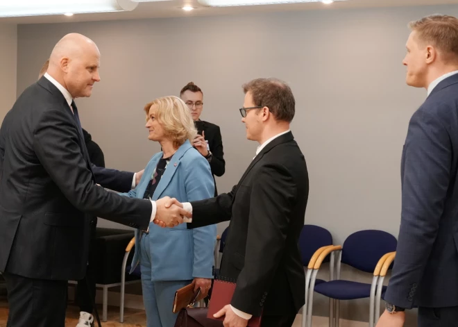 Jaunās valdības sarunās Nacionālā apvienība turpina vilkt sarkano līniju pret “Progresīvajiem”