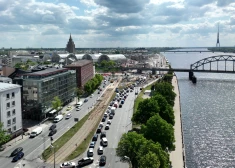 Из-за бронетехники в центре Риги на сутки ограничат движение, возможны небольшие задержки общественного транспорта