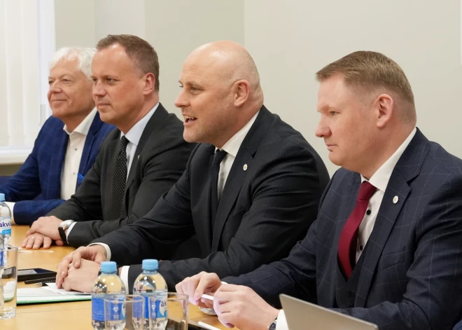 Kulbergs: četras partijas runās par valdības izveidi bez "Progresīvajiem"