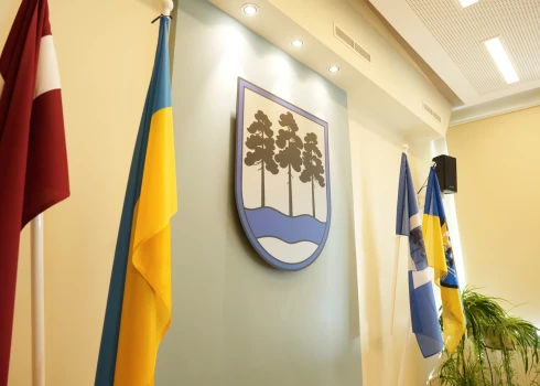 Ogres novada domes sēžu telpa.