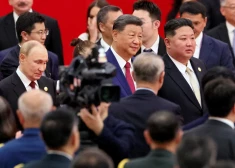 Uzreiz pēc Trampa vizītes Ķīnā Putins ieradies Pekinā ar milzu svītu un lieliem plāniem
