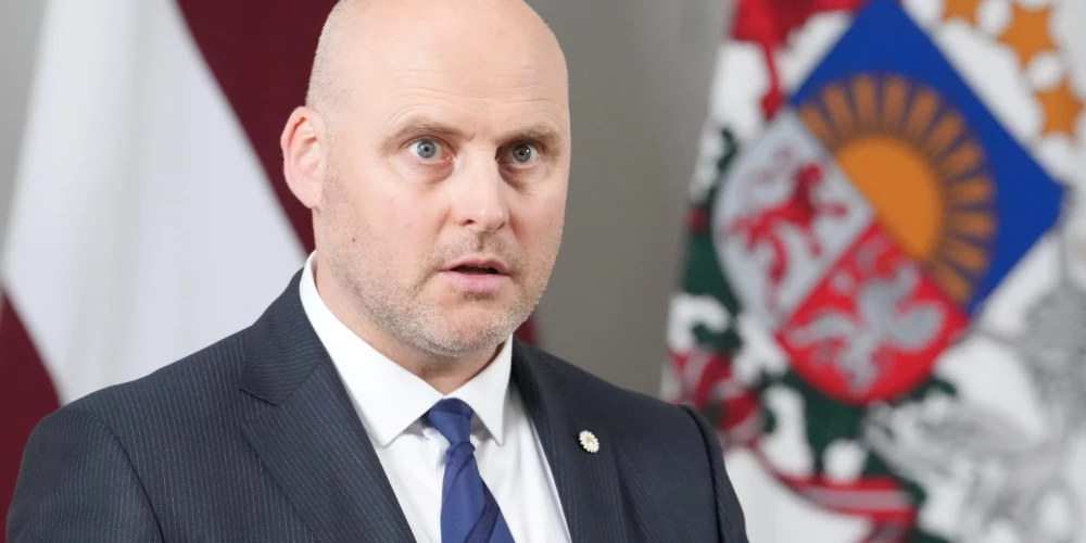 Premjera amata kandidāts, "Apvienotā saraksta" (AS) politiķis Andris Kulbergs šonedēļ ir sācis politiskās konsultācijas par jaunas valdības izvēli.
