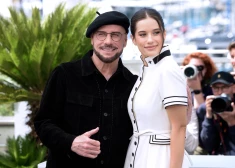 Džons Travolta atgriežas Kannu kinofestivālā ar meitu — vairāk nekā 30 gadus pēc īpaša brīža ar mūžībā aizgājušo sievu