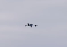 Latvijas gaisa telpā novērots viens drons — Krīzes vadības centrs skaidro, kur tas ir tagad