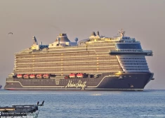 Rīgā viesosies lielākais kruīza kuģis ostas vēsturē Mein Schiff Relax