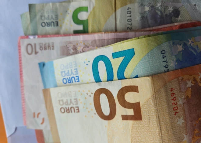 Satversmes tiesa sāk vērtēt pensiju 2. līmeņa iemaksu samazināšanu